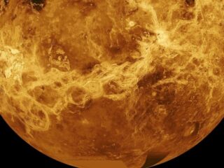 Venus Terpanas dan Matahari Terbit di Barat